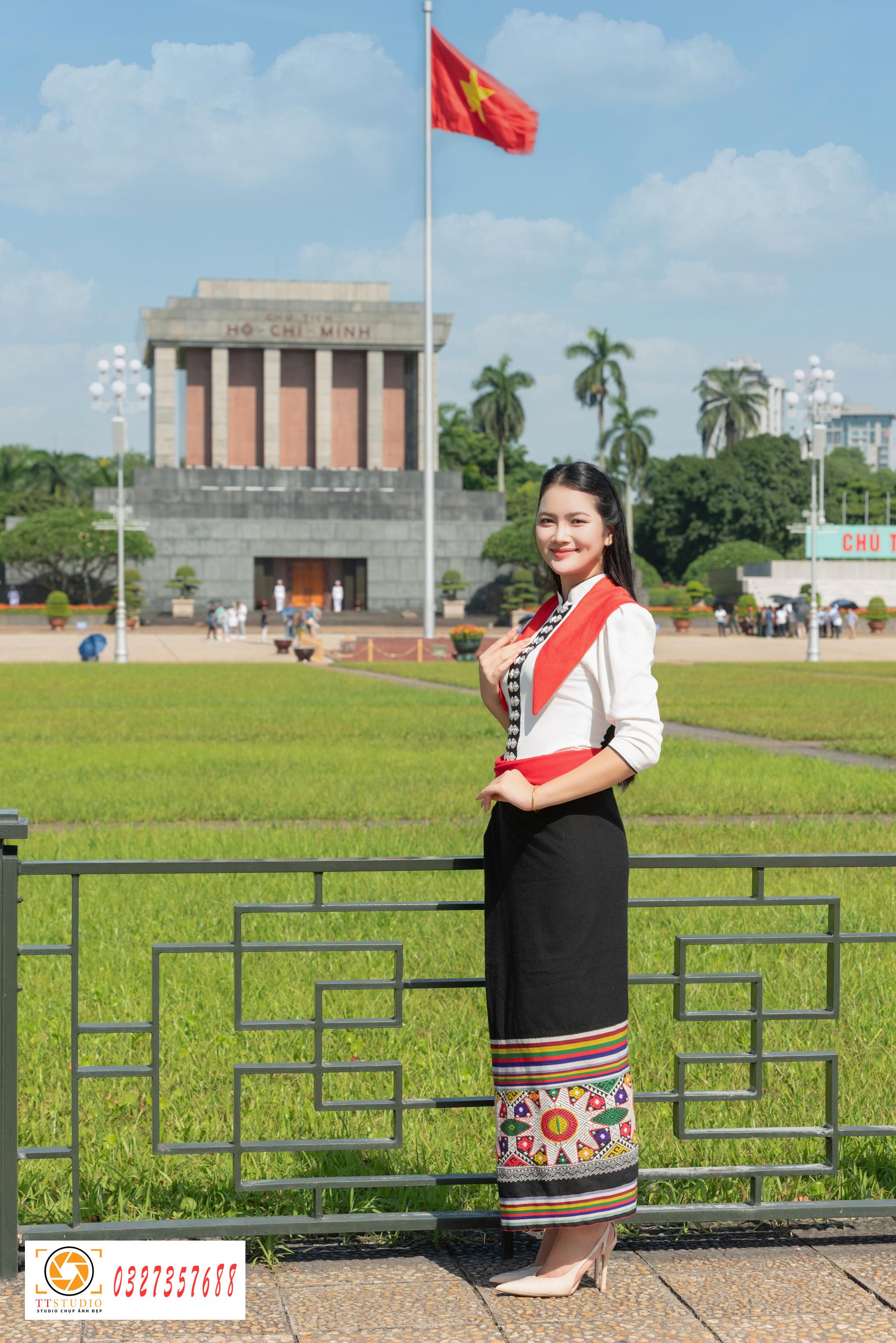 Ảnh check in Lăng Bác